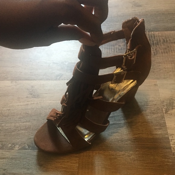 Brown Open Toe Sandals - Picture 2 of 3